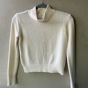ARITZIA CROPPED SWEATER